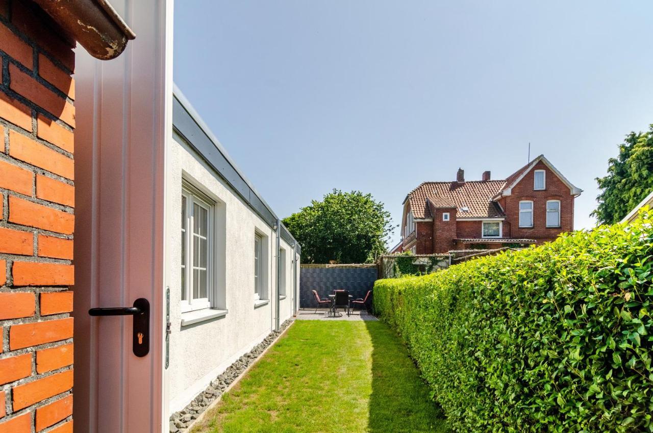 Ferienhaus Sonnenschein - Wohnung 1 Norden Exterior foto
