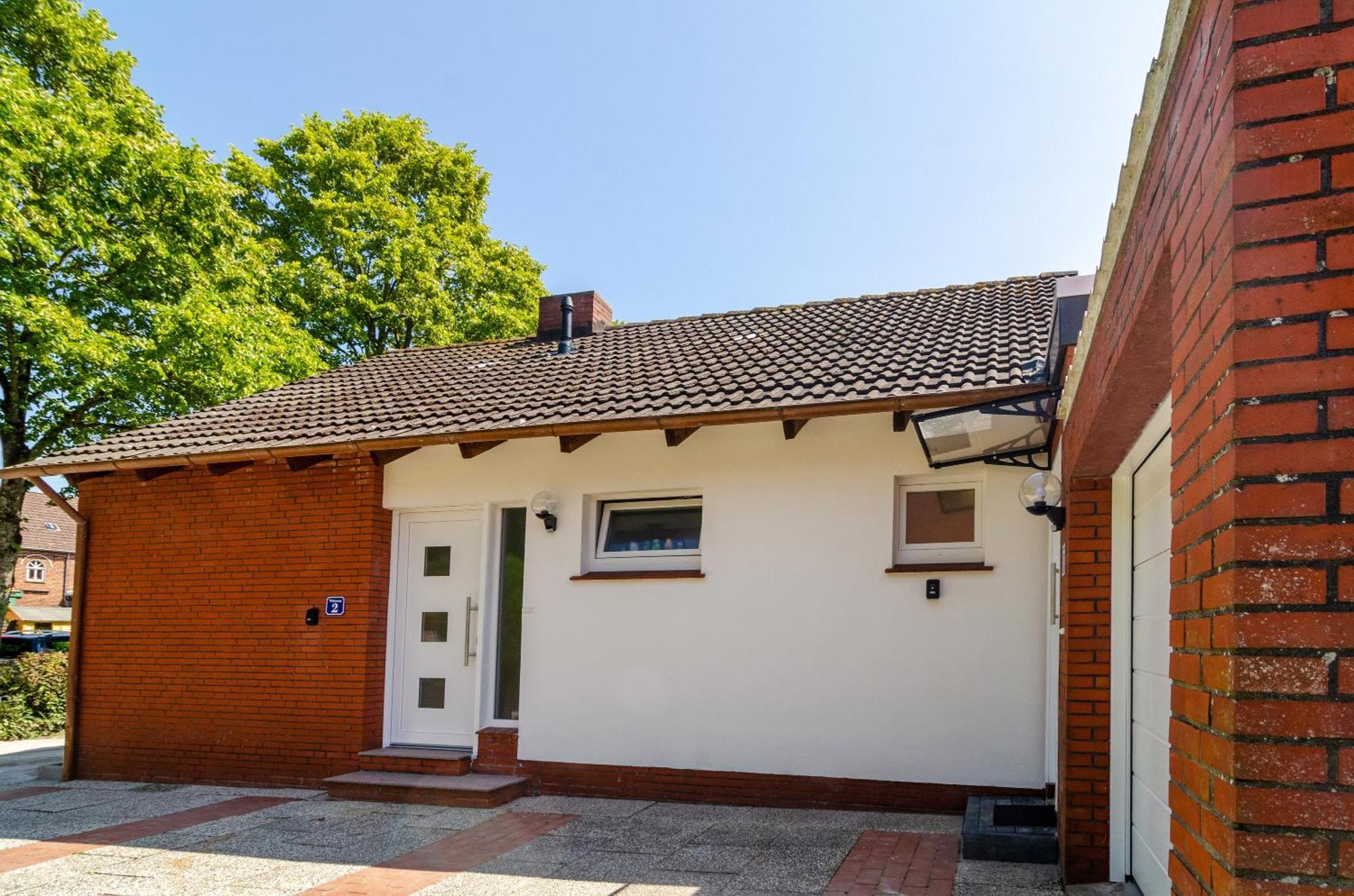 Ferienhaus Sonnenschein - Wohnung 1 Norden Exterior foto