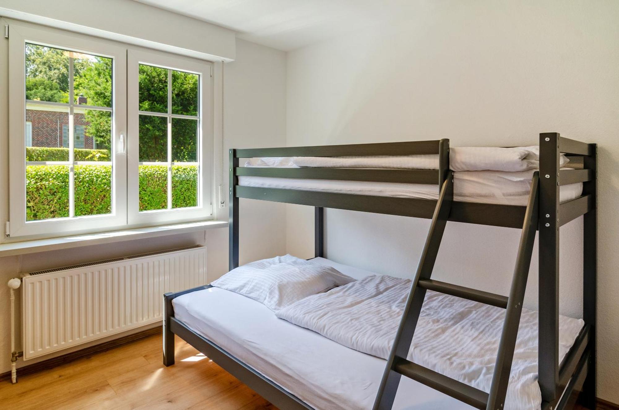 Ferienhaus Sonnenschein - Wohnung 1 Norden Exterior foto